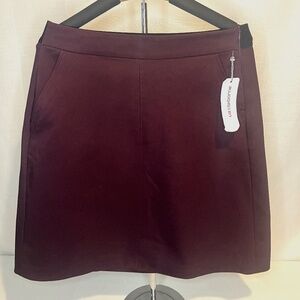 LIZ CLAIBORNE RED MAROON SKIRT NWT SIZE 6